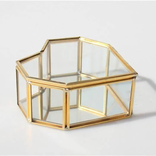 Glass heart jewelry box