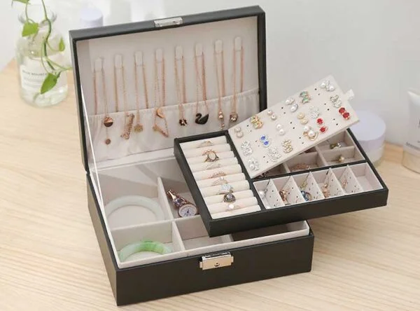 Leather girls jewelry box