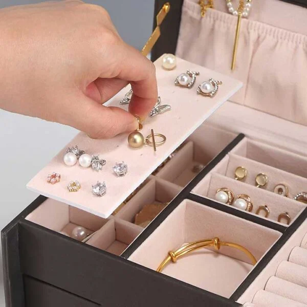 Girl jewelry box